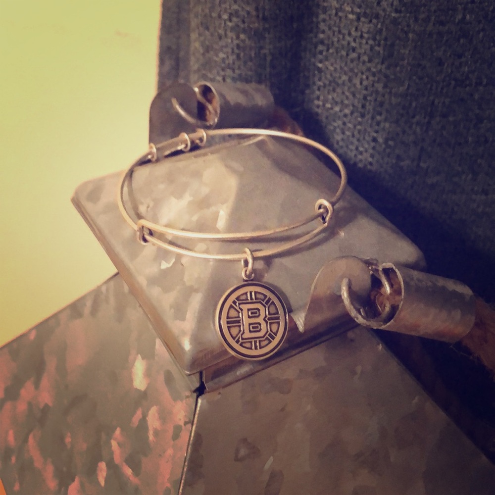 Boston bruins bracelet